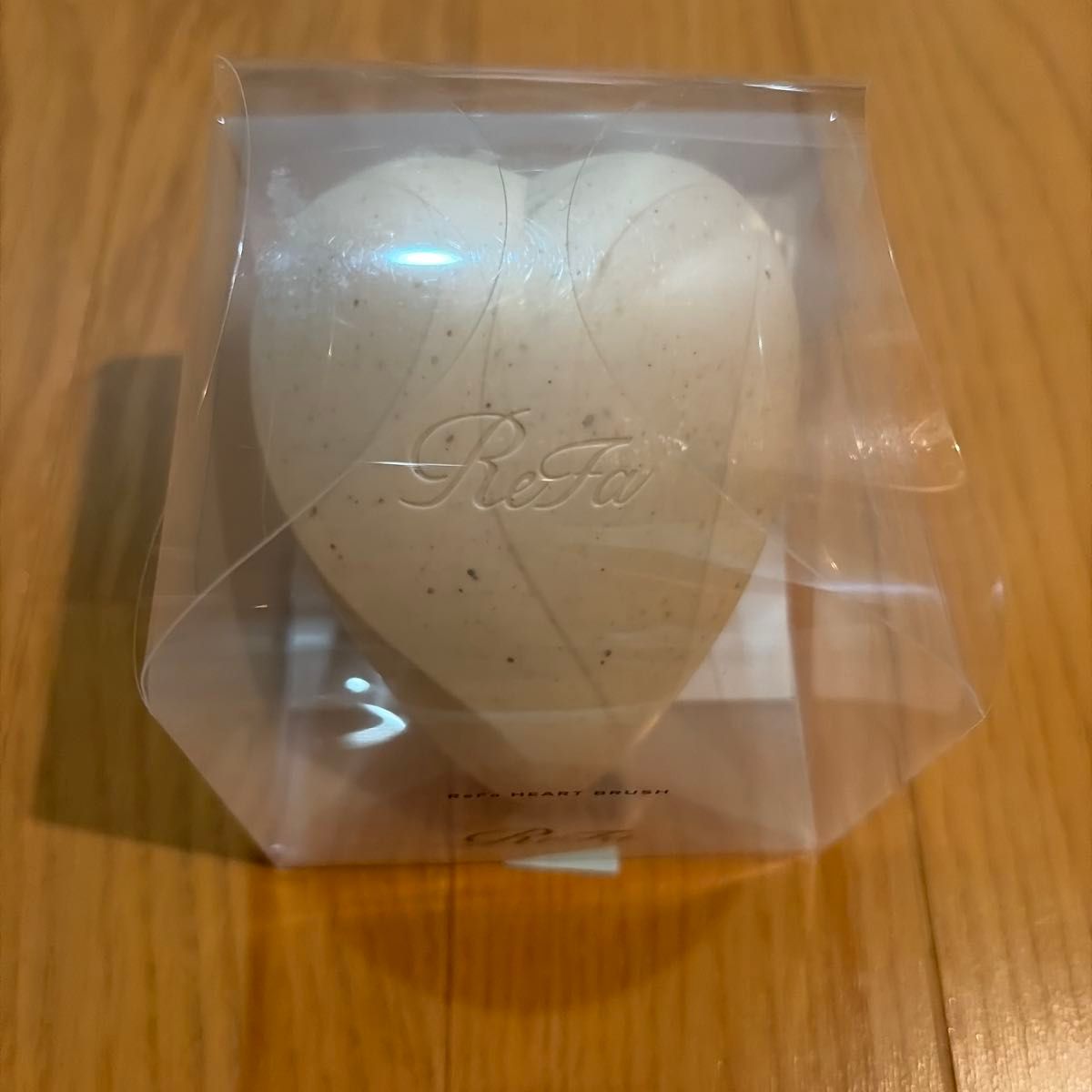 新品 【ReFa】リファハートブラシ アースホワイト コスメキッチン限定