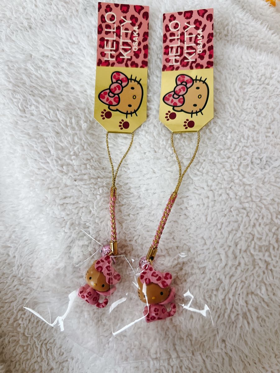 ご当地キティ 大阪限定 ピンクヒョウ柄 日焼けキティ 根付けストラップ