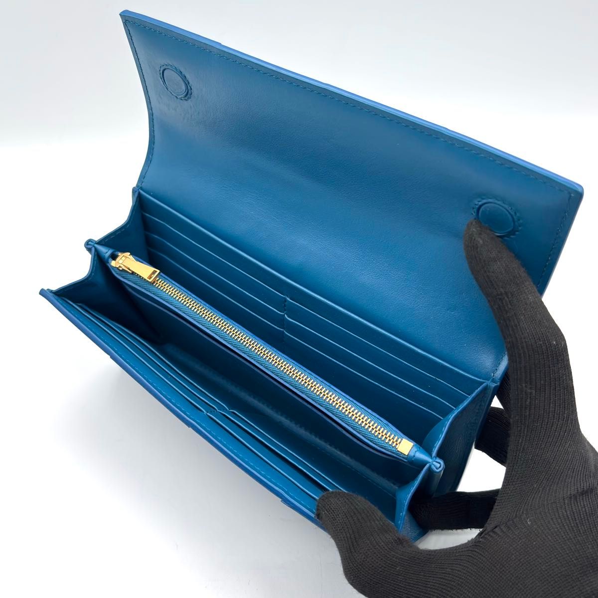 極美品 ボッテガヴェネタ 箱付き マキシイントレチャート レザー 長