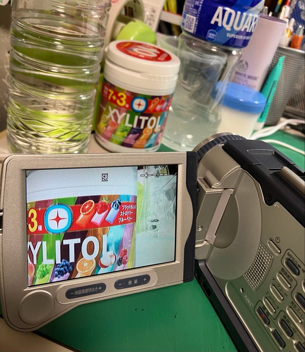 ソニー ビデオカメラ DCR-TRV30 ミニDVテープ仕様 液晶画面劣化無し作