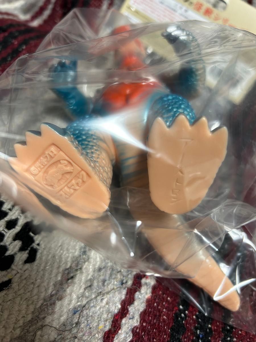 ブルマァクの怪獣シリーズ アーストロン Gカラー 帰ってきた