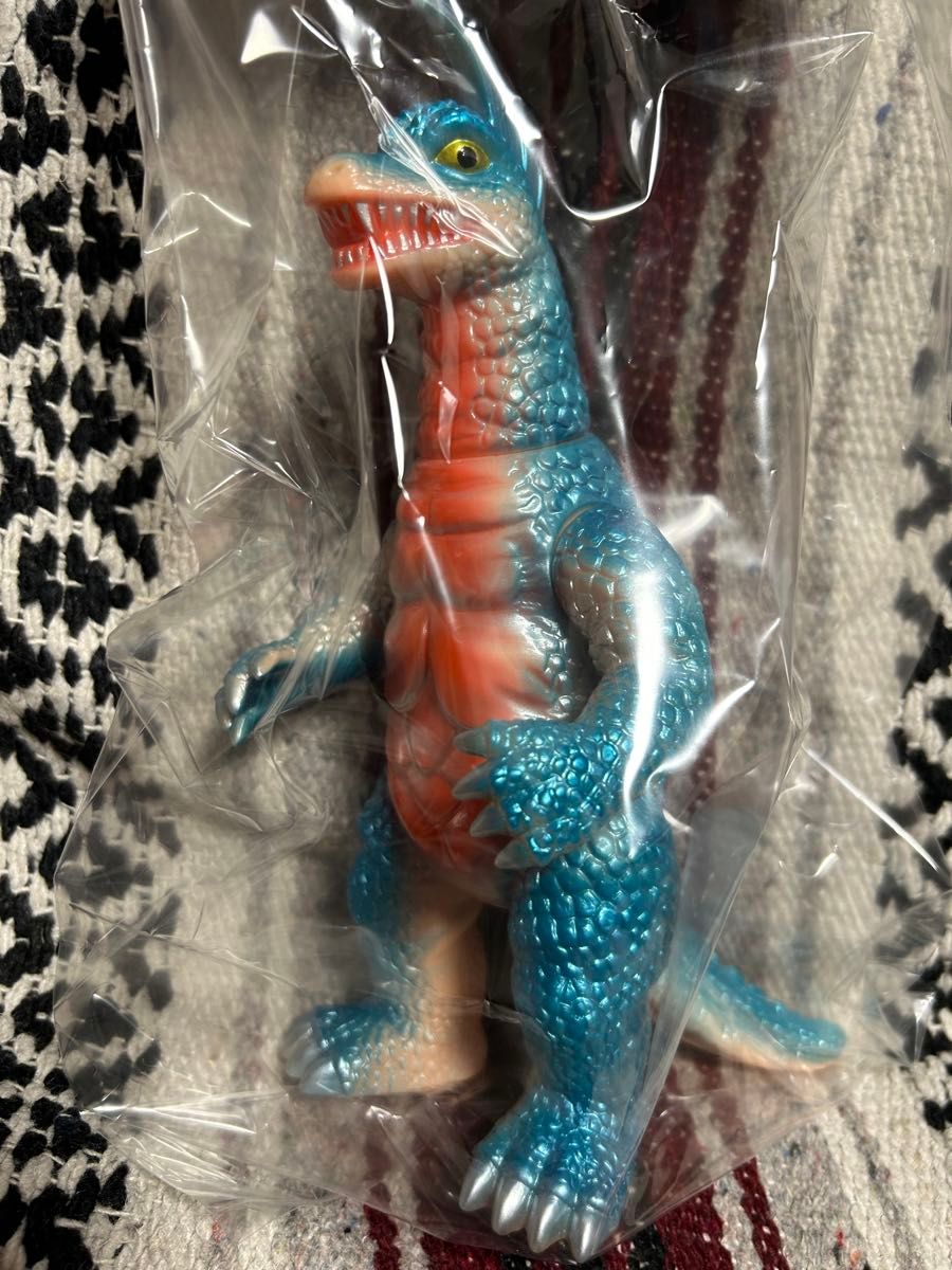 ブルマァクの怪獣シリーズ アーストロン Gカラー 帰ってきた