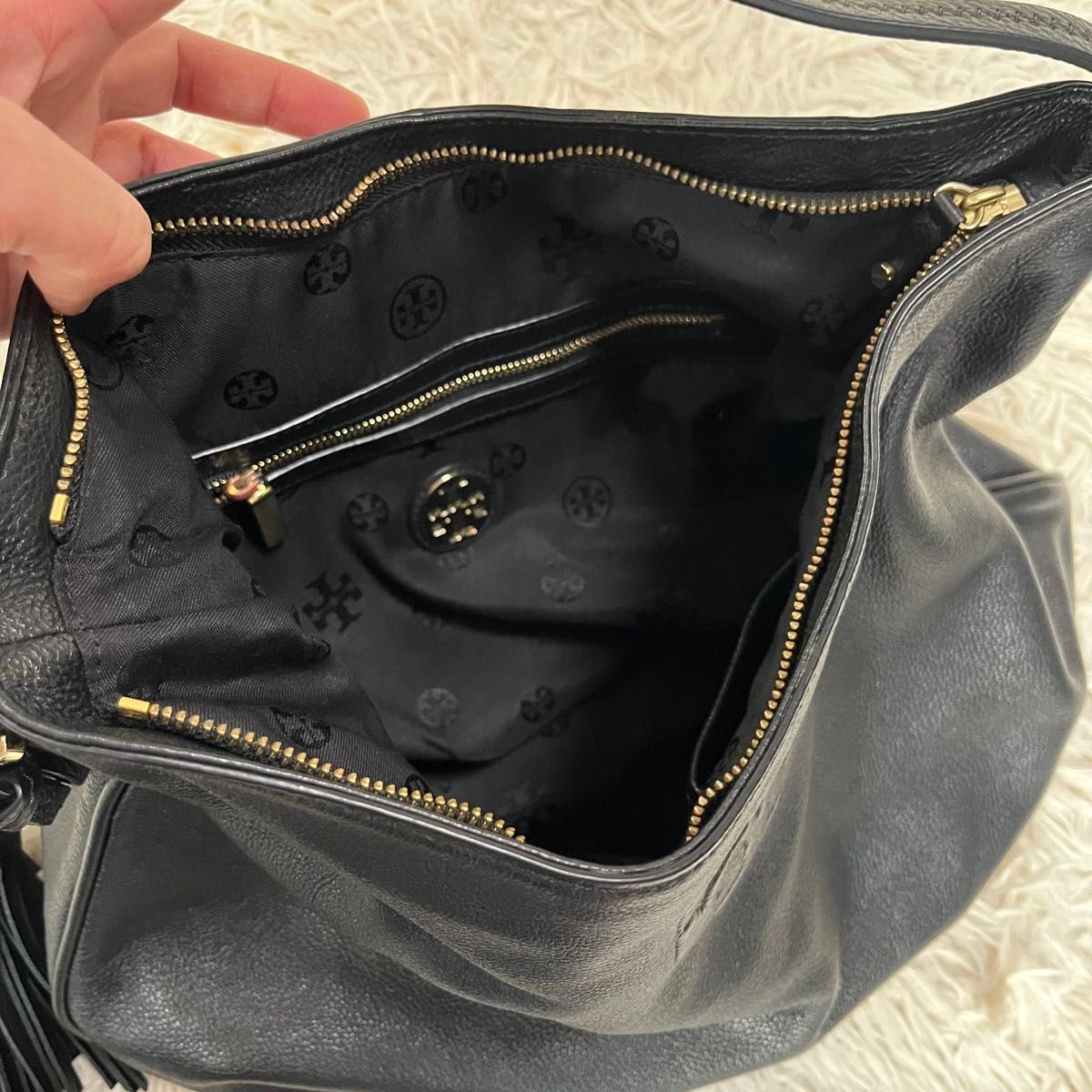 TORY BURCH トリーバーチ ワンショルダーバッグ ブラック タッセル
