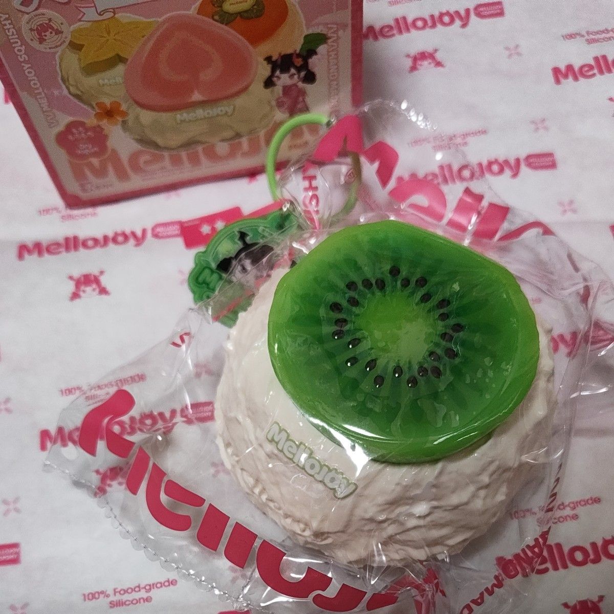 メロジョイ mellojoyスクイーズ クリームまみれ大福シリーズ キウイ