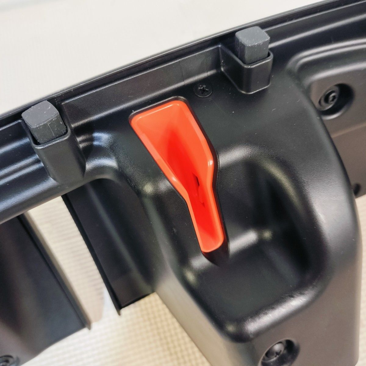 送料無料 リーフ ZE1 充電ポートカバー チャージリッドカバー ニッサン