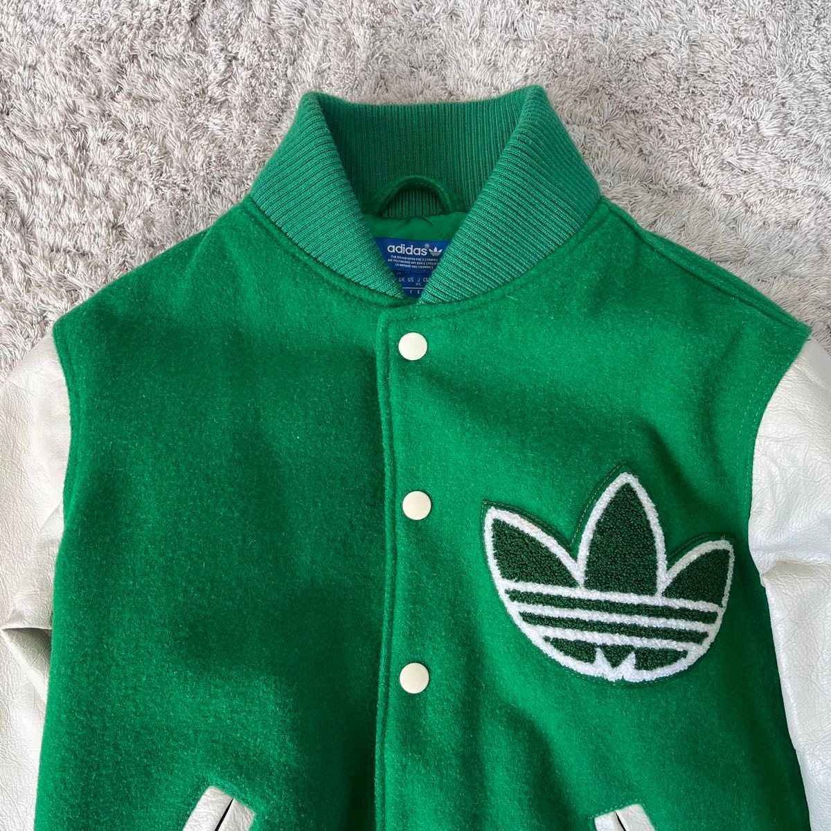 希少】adidas × NIGO スタジャン 袖革 コラボ 25周年記念 グリーン