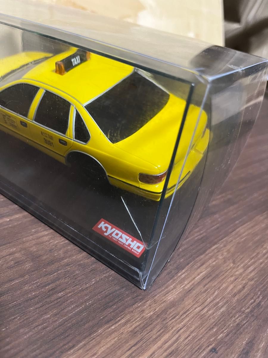 京商 ミニッツ シボレーカプリス 1996 タクシー MZX107T｜Yahoo!フリマ