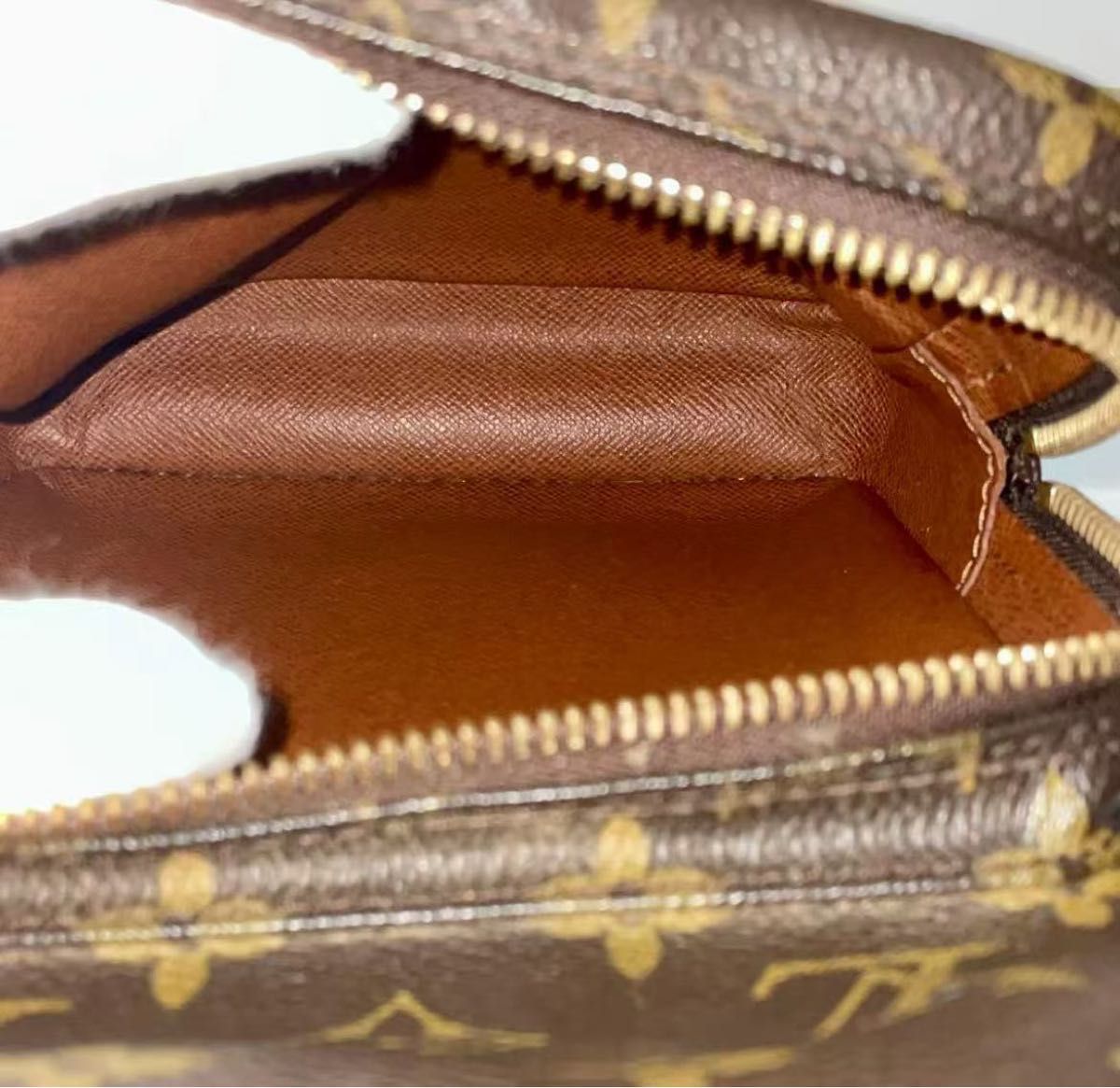 ルイヴィトン ショルダーバッグ モノグラム アマゾン ポケット ハゲ