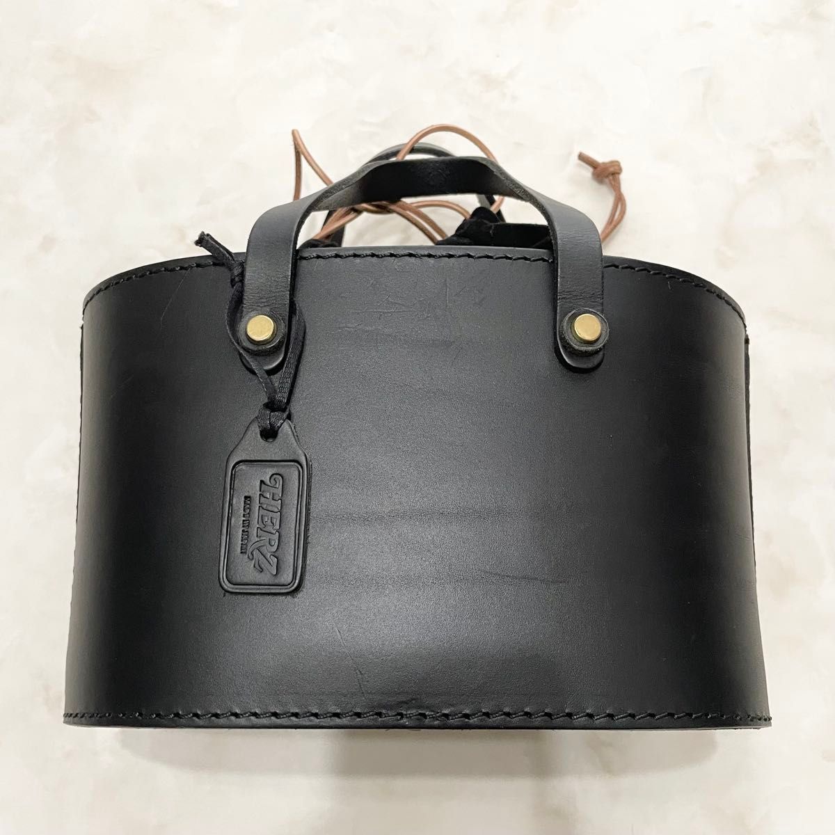 美品】Herz ヘルツ レザー バケツ 巾着 トートバッグ ハンドバッグ