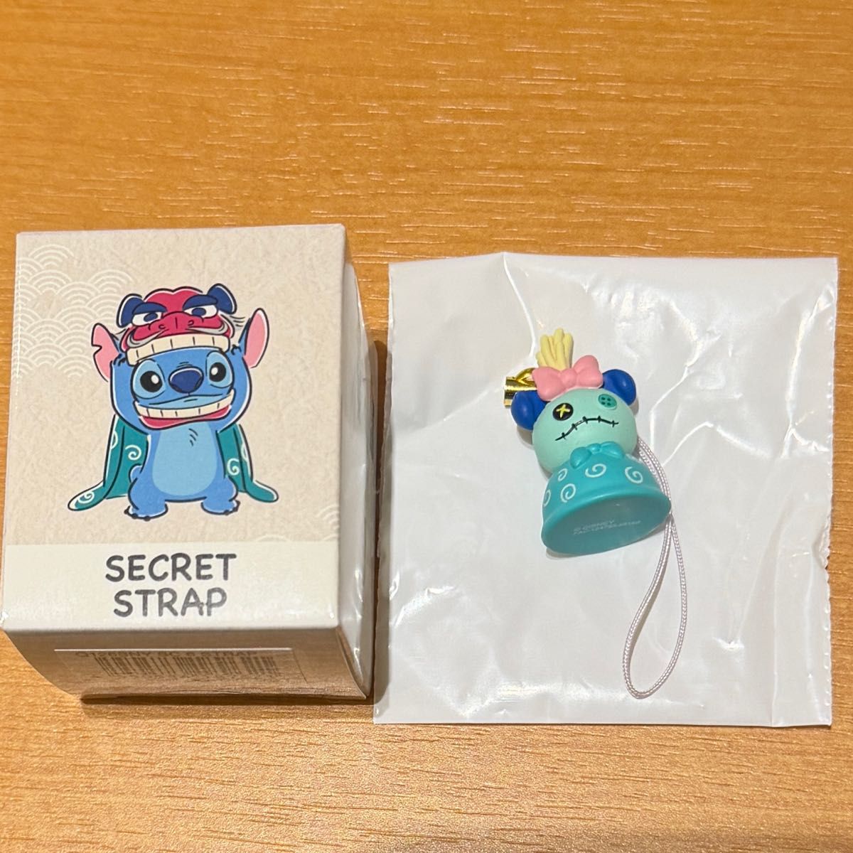 スティッチ＆スクランプ シークレットストラップ NEW YEAR STITCH 2026