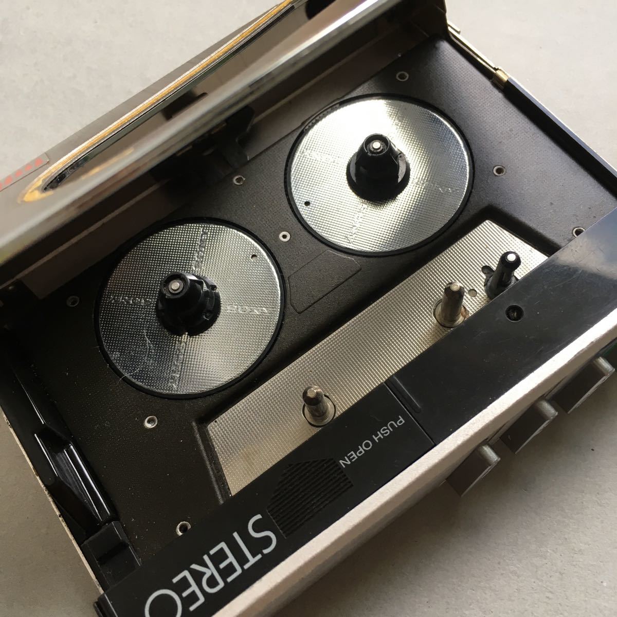 SONY ウォークマン WM-30 シルバー ジャンク品 昭和レトロ カセット