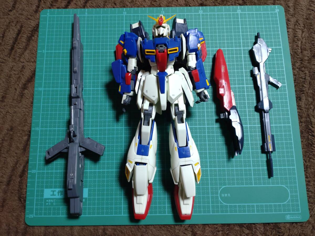 ジャンク品 ガンダムプラモ MG・1/100セット ☆17体・海外製 早い者