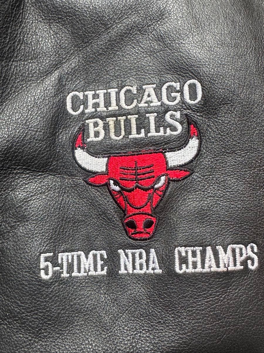 シカゴ・ブルズ ジャケット NBAチャンピオン PRO PLAYER｜Yahoo!フリマ