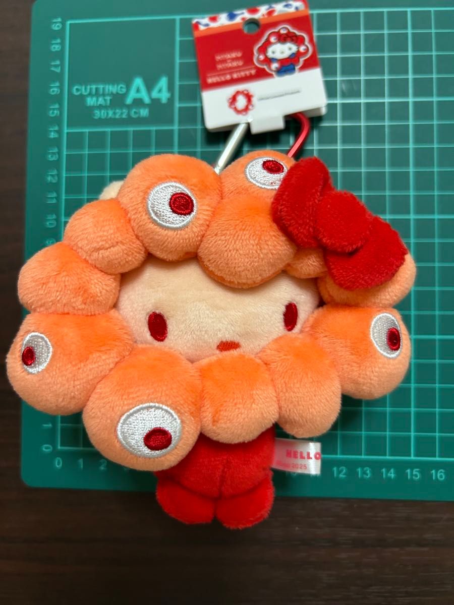 新品】サンリオ 推しカラーミャクミャクカラビナ付ぬいぐるみ｜Yahoo