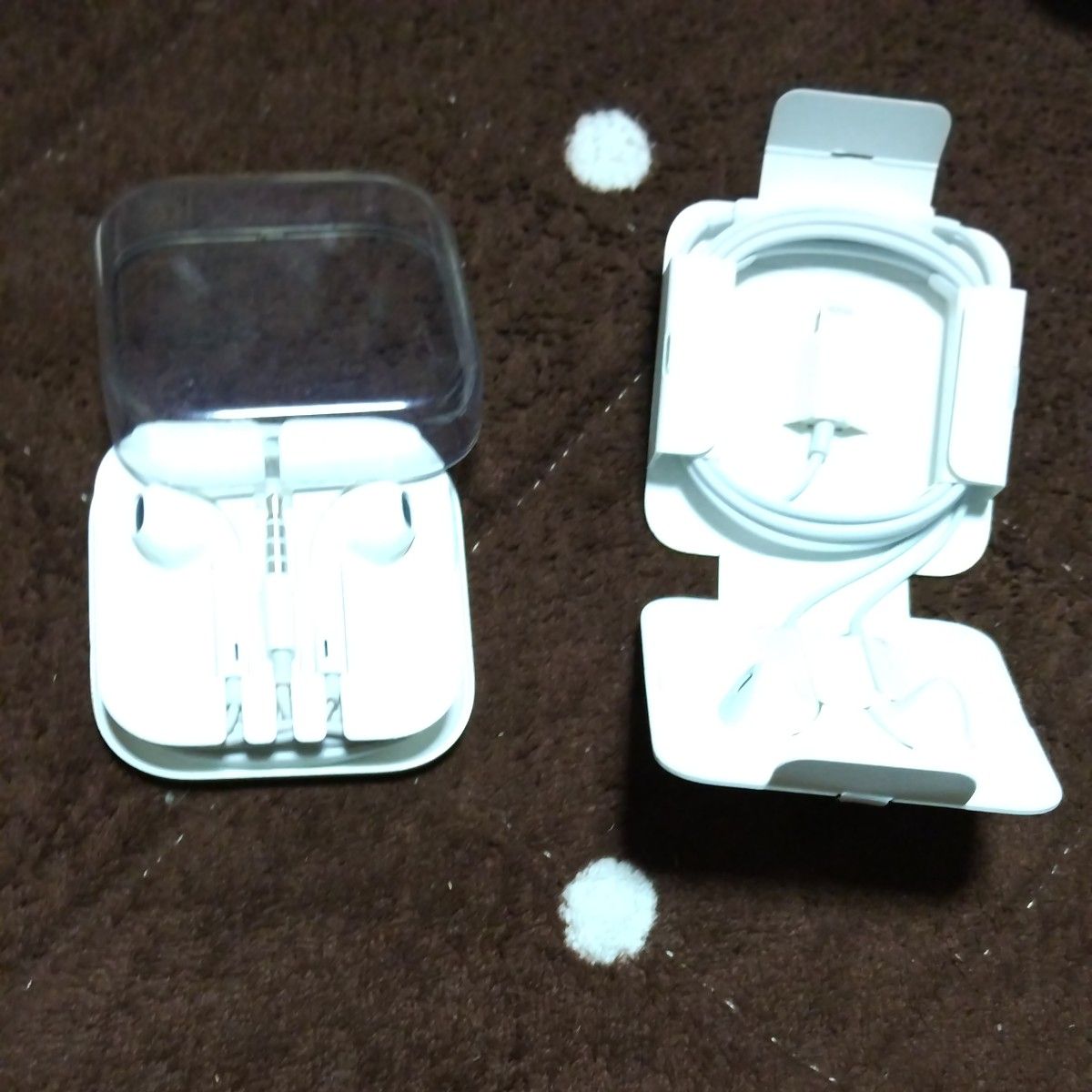 iPhone 11 (PRODUCT)RED 64GB 純正イヤホン付き 箱と 純正イヤホン2個