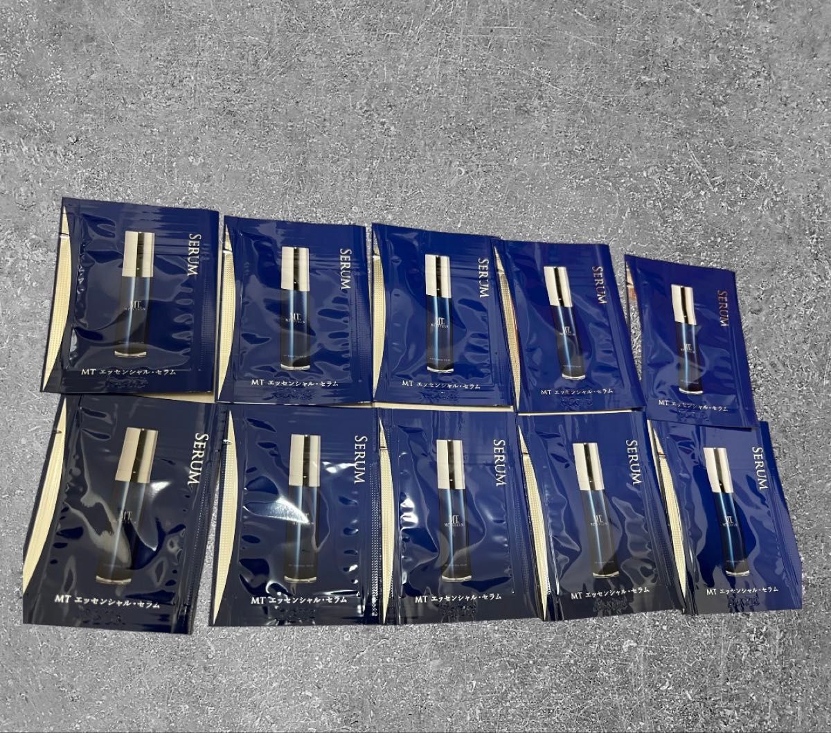 田中みなみさん愛用】MTメタトロン エッセンシャルセラム サンプル100
