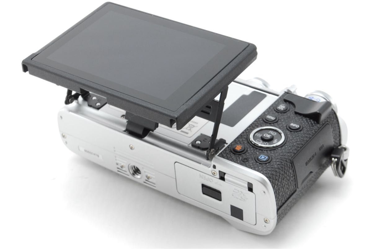 ✨極美品✨オリンパス E-PL7 ボディ❤️ショット数わずか3,545回！ 極