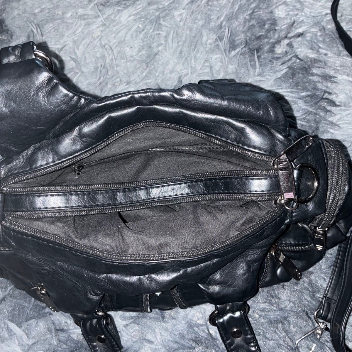 y2k ショルダーバッグ ハンドバッグ 黒 スタッズ ポケット多数｜Yahoo