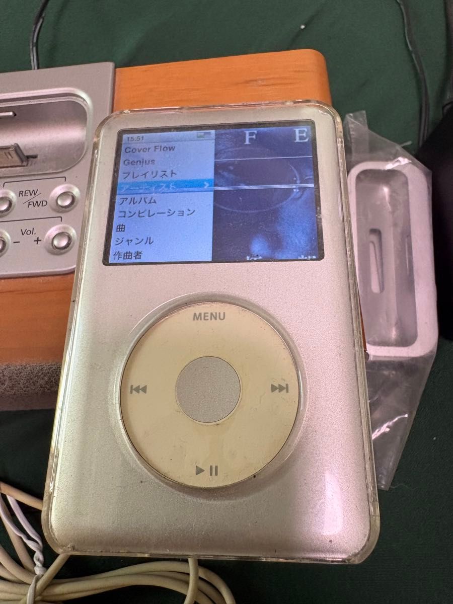 iPod classic 120GB クリアケース ELECOMスピーカーシステム 30ピン