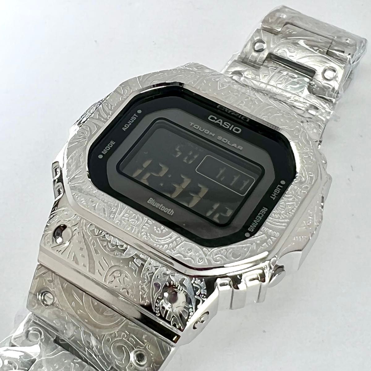 新品 G-SHOCK GW-B5600 メタルカスタム ペイズリーシルバー｜Yahoo
