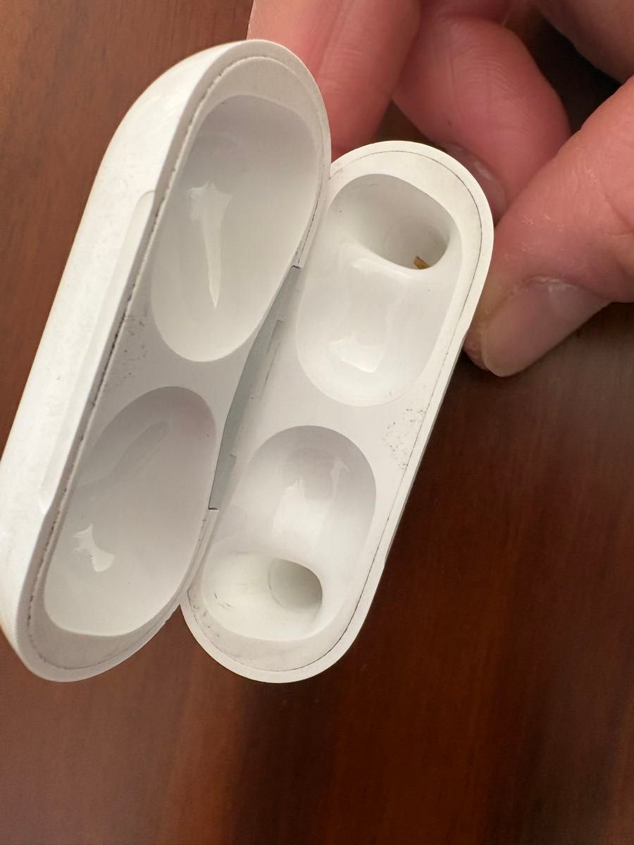 AirPods Pro 第1世代（MWP22J/A）純正品 ケース・両耳セット｜Yahoo