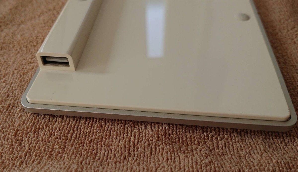 純正】Apple キーボード A1243 有線 テンキー付き USB接続 日本語配列