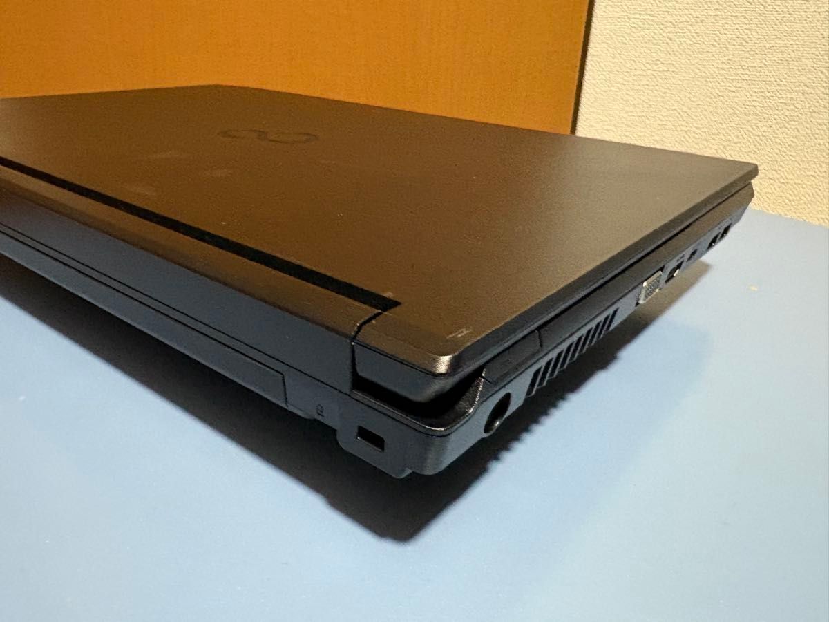 富士通 FUTRO A5511M/第11世代/15 6型/テンキー/win11｜Yahoo!フリマ