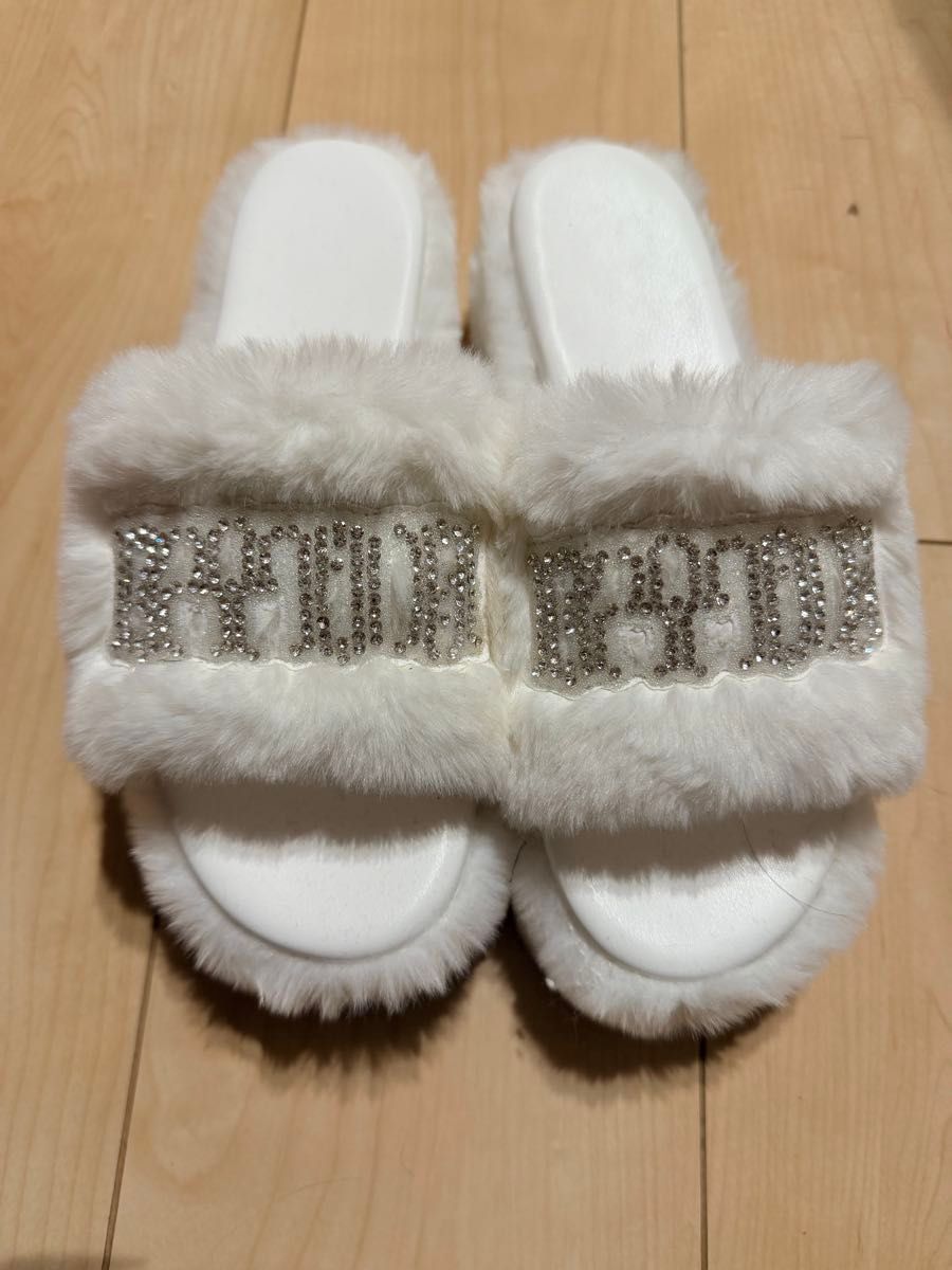 GYDA ノベルティ ファーサンダル｜Yahoo!フリマ（旧PayPayフリマ）