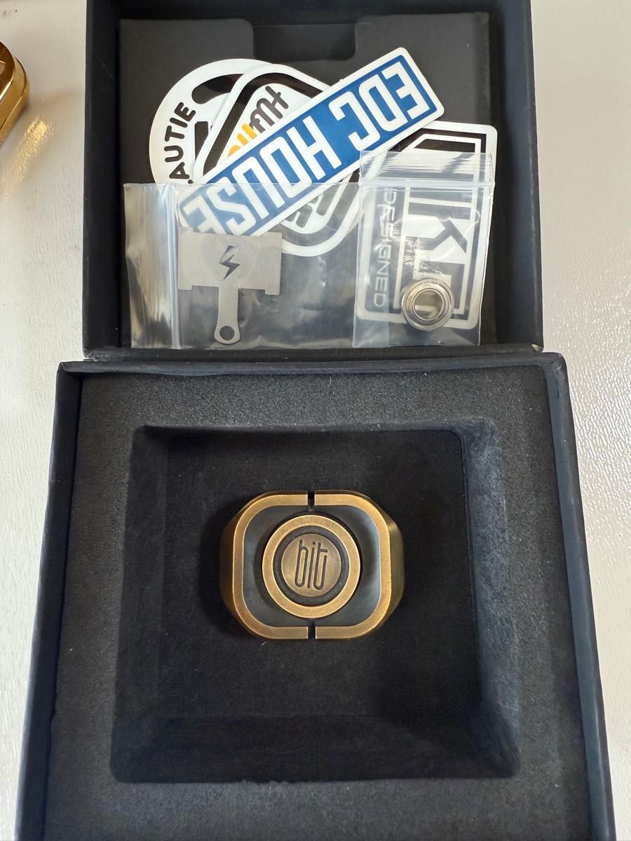 正規品(傲の老鉄匠)フラッグシップモデルEDC用 指先スピナー