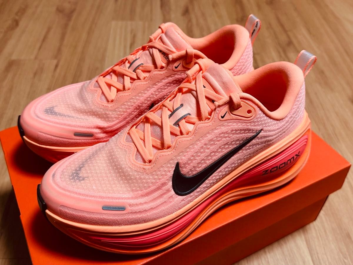 ナイキ ボメロプラス NIKE VOMERO PULS 25 5 ㎝ オレンジ｜Yahoo