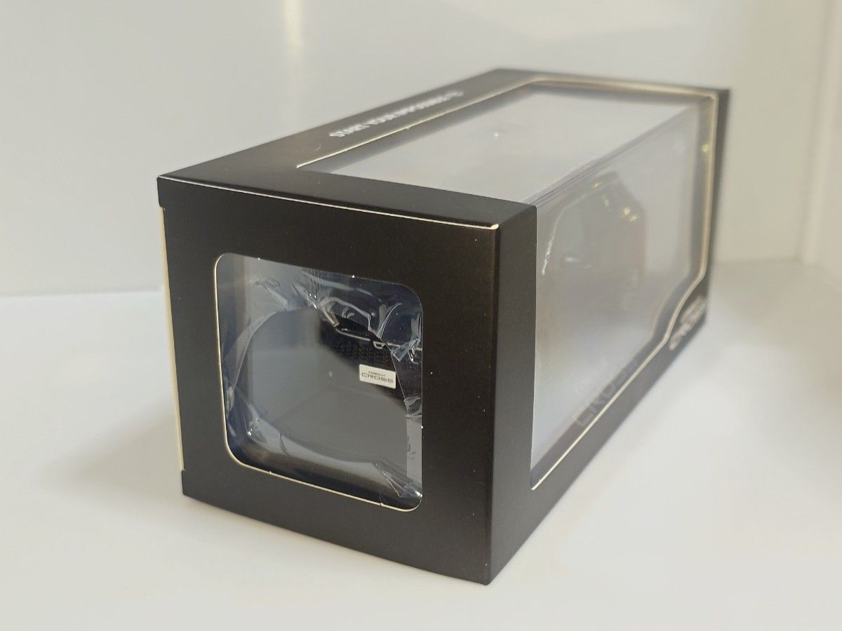 トヨタ カローラクロス 後期 209 ブラックマイカ 1/30 カラーサンプル