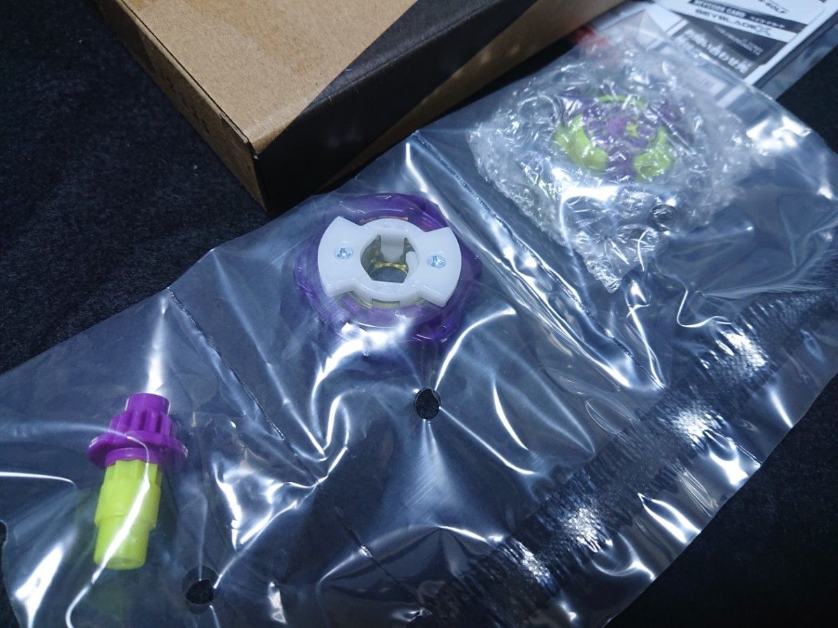 未使用】 ベイブレードX UX-00 オロチクラスタ 6-60LF ベイコード未