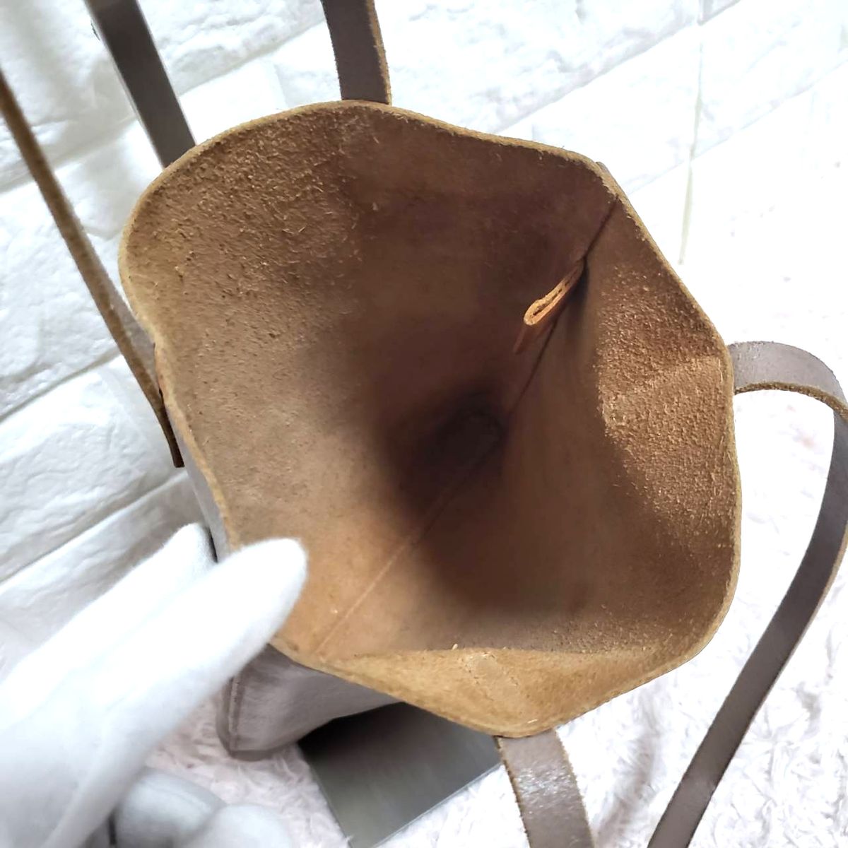 IL BISONTE イルビゾンテ ミニスリム ハンドバッグ グレージュ バッグ