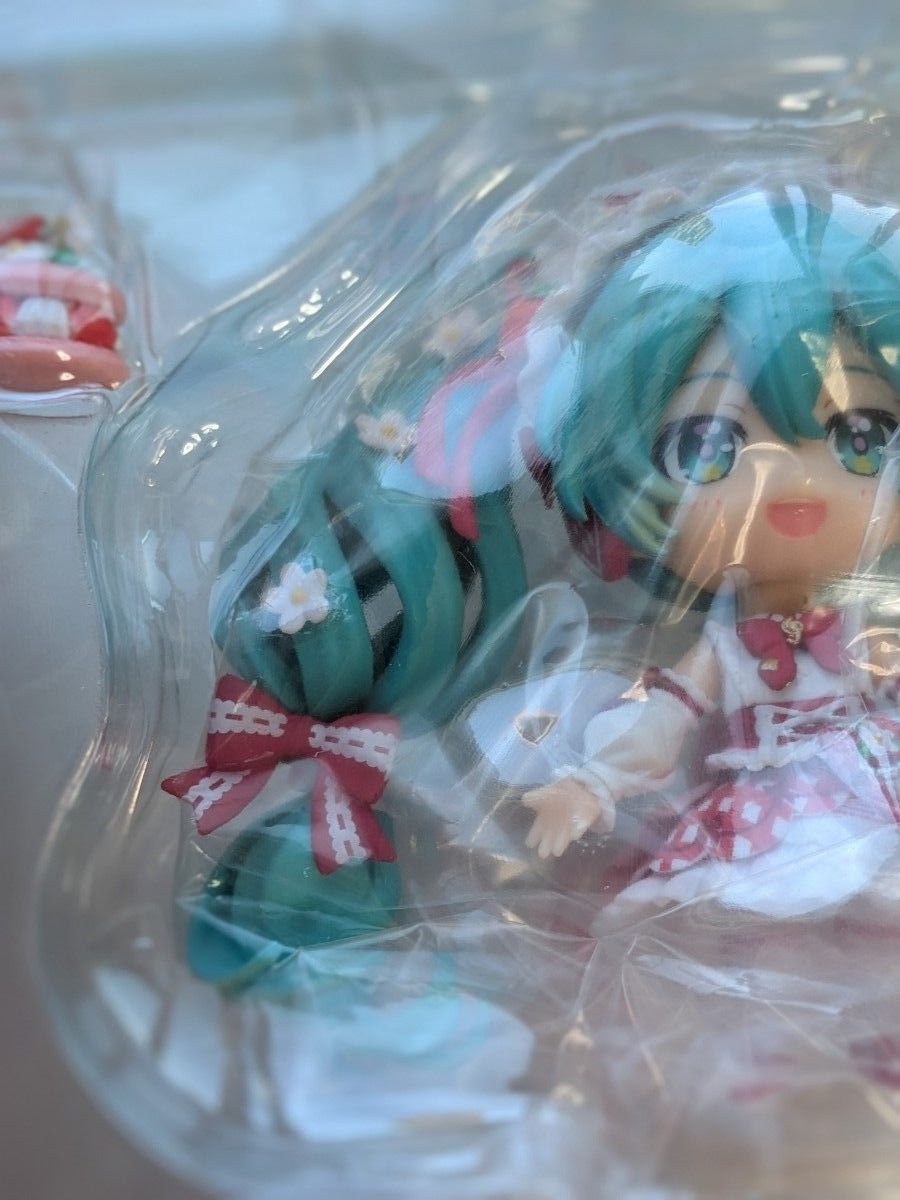 初音ミク 15周年 15th Anniversary Ver フィギュア ねんどろいど 1939