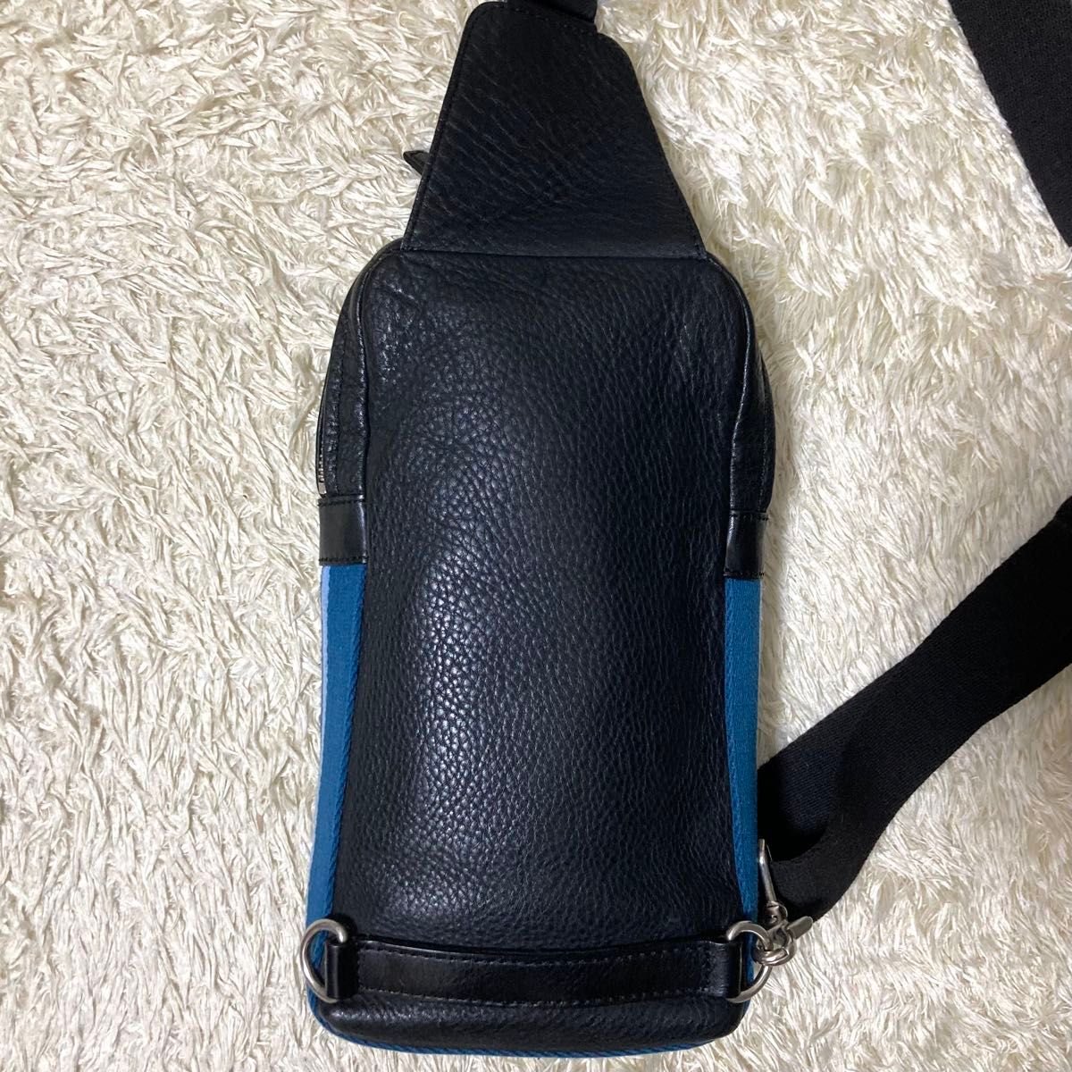 極美品】Paul Smith ポールスミス ボディバッグ レザー 革 ブラック