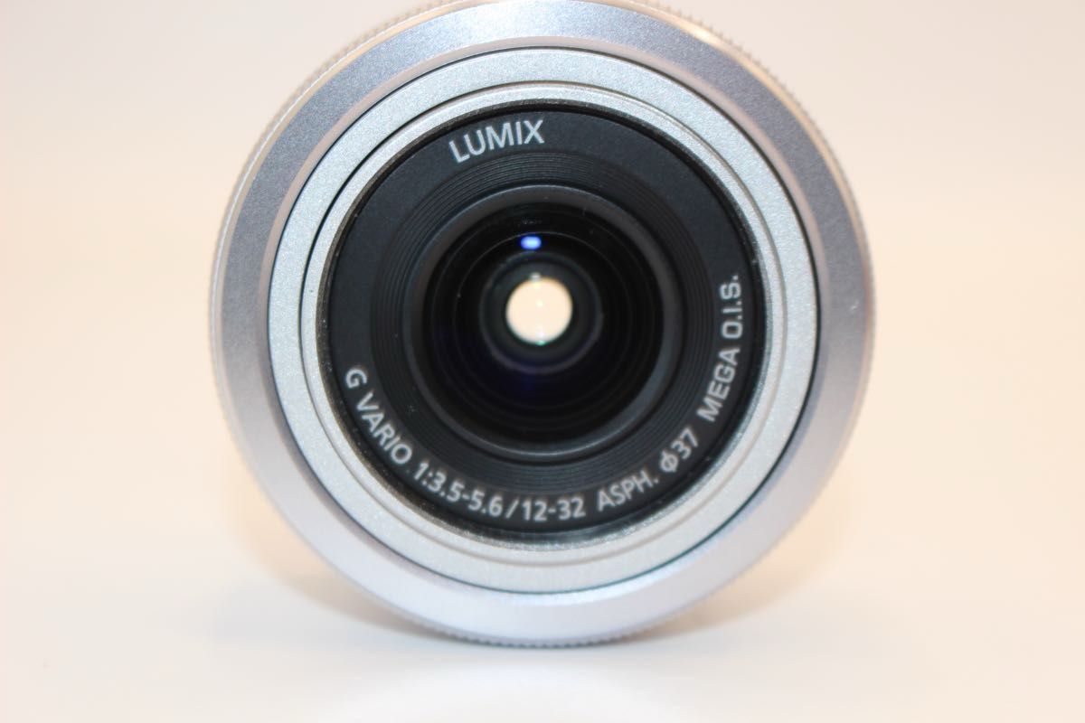 お買い得 新品級ショット数33回 LUMIX DC-GF10 レンズキット