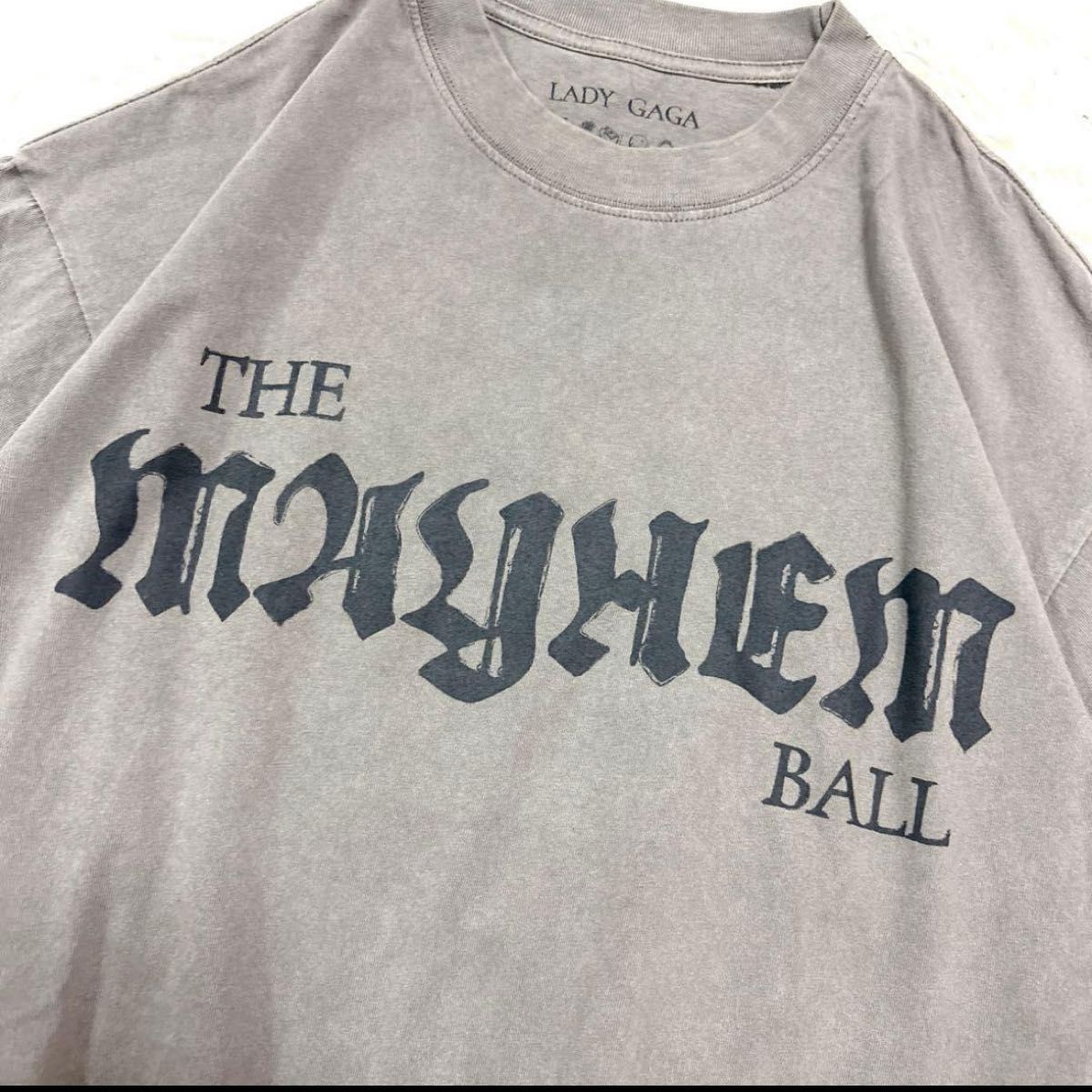 新品未使用Lady Gaga MAYHEM BALL レディガガツアーTシャツLライブ限定