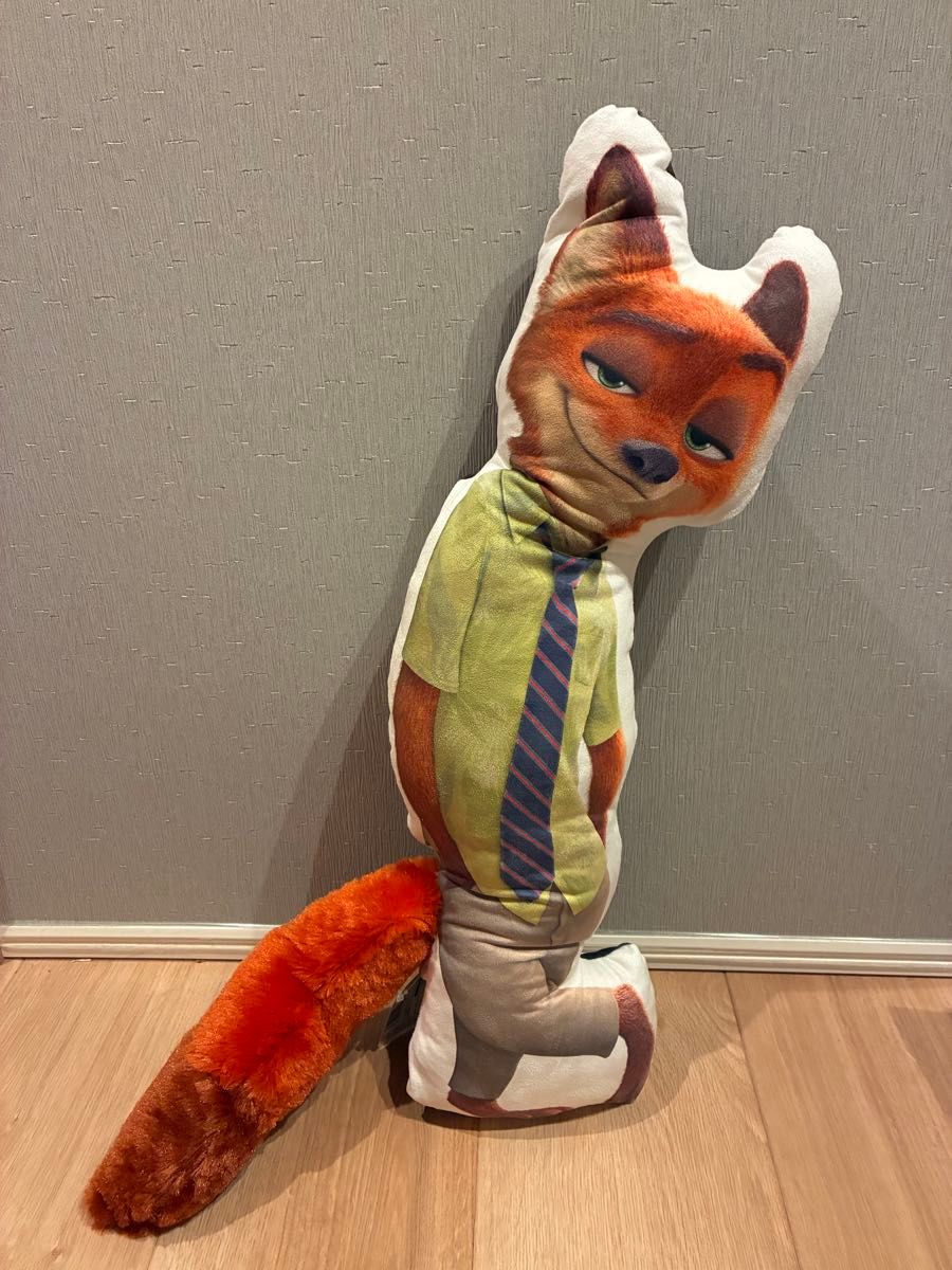 ズートピア ニックしっぽ付きダイカットクッション｜Yahoo!フリマ（旧