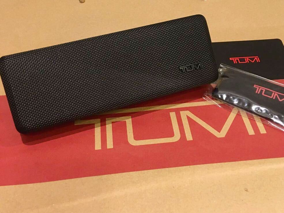 匿名ヤマト送料込み 未使用 トゥミ TUMI メガネケース 眼鏡ケース