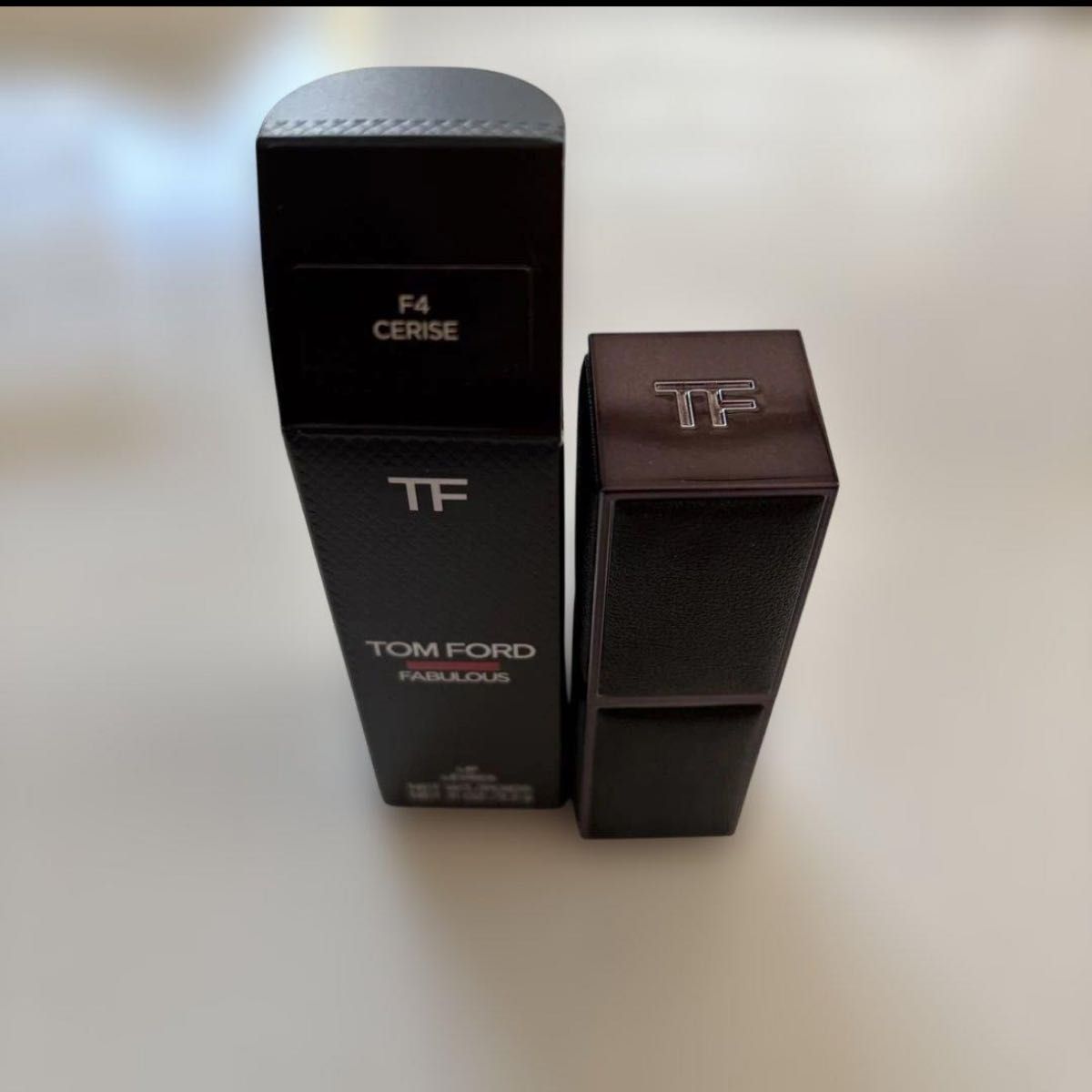 箱付新品」限定色トムフォードビューティー ファビュラスリップ F4