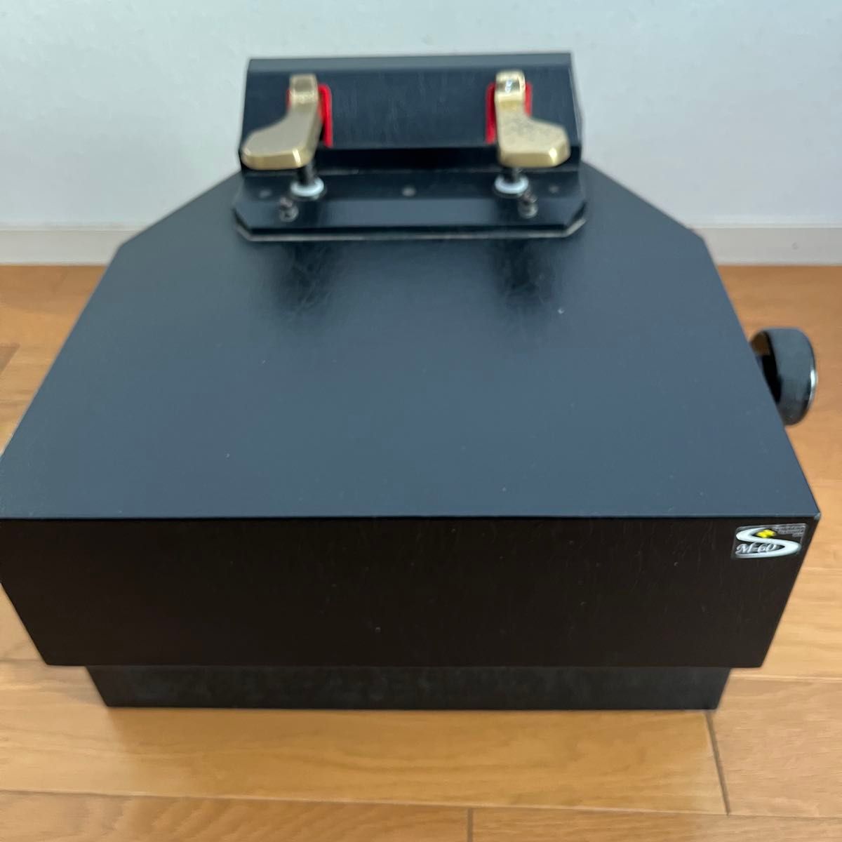 人気モデルM-60】ピアノ補助ペダル ブラック 足台 昇降式 子供用