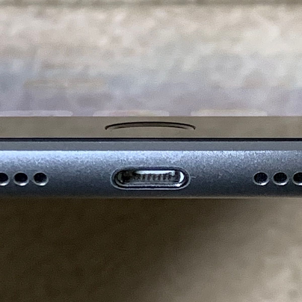 iPad 第9世代 10 9インチ 64GB シルバー SIMフリーCellular