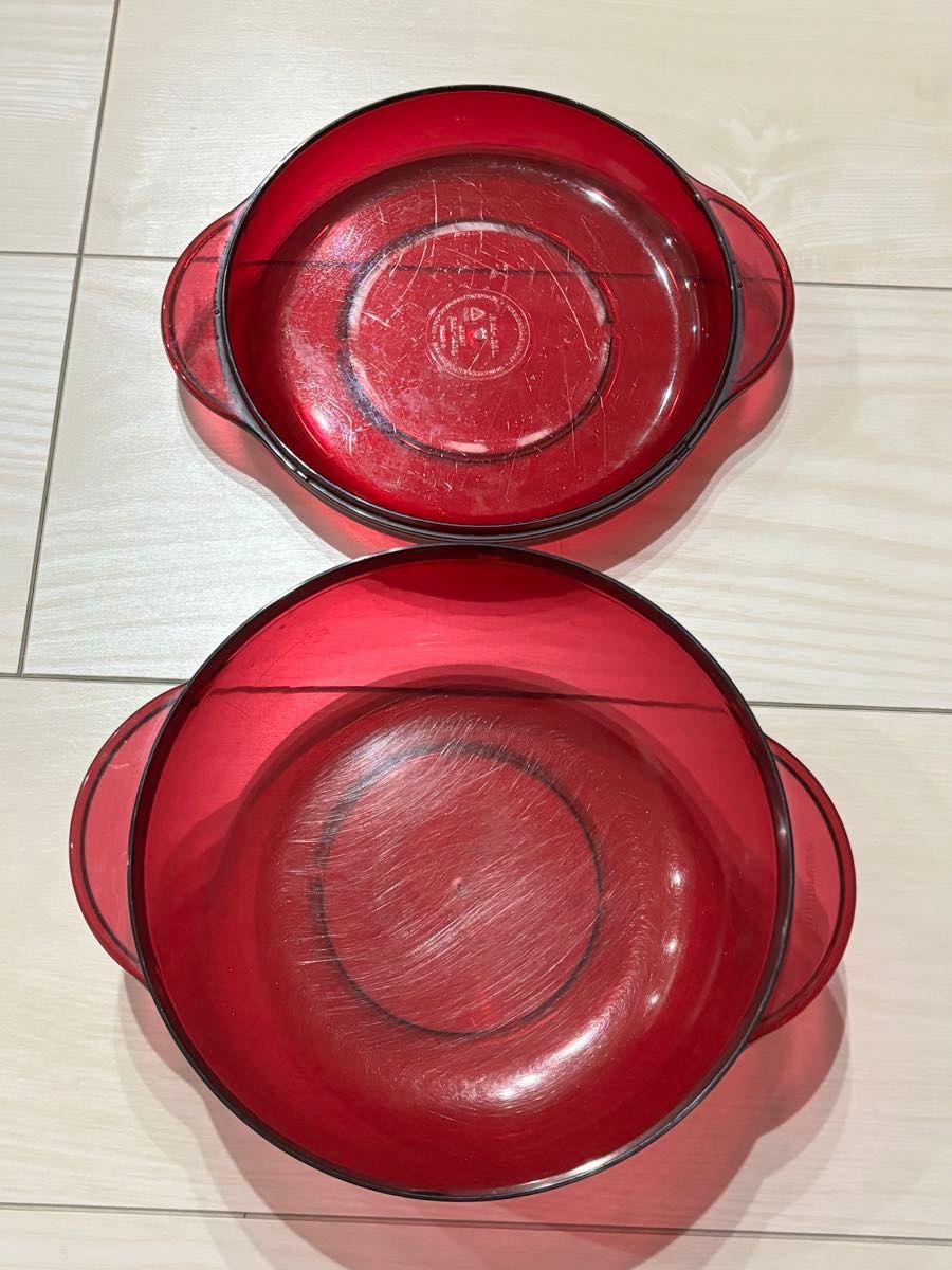 タッパーウェア タッパーウェーブ2000 丸型 中 レッド Tupperware