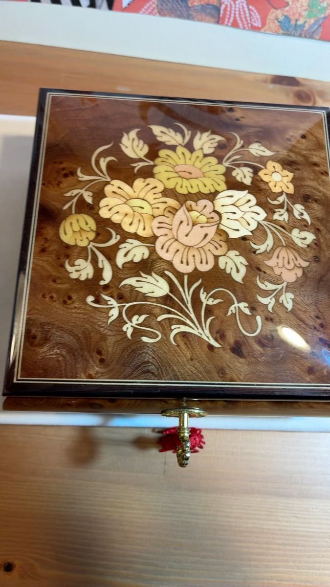 REUGE リュージュ スイス製 高級オルゴール 象嵌木製 My Heart Will Go