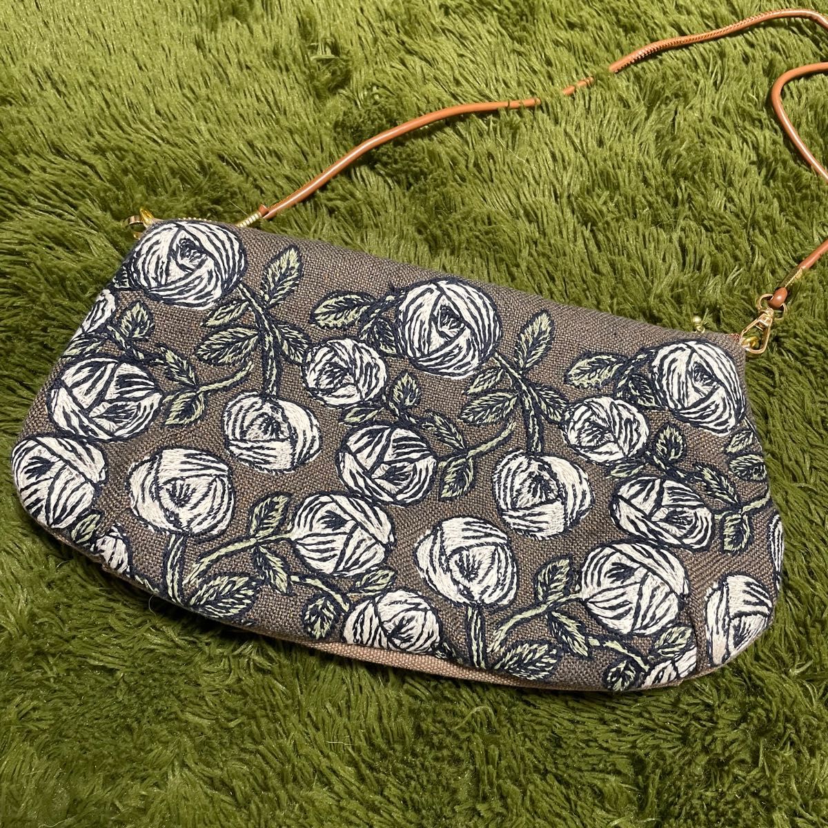 ミナペルホネン ハンドメイド ショルダーバッグ ポーチ サコッシュ