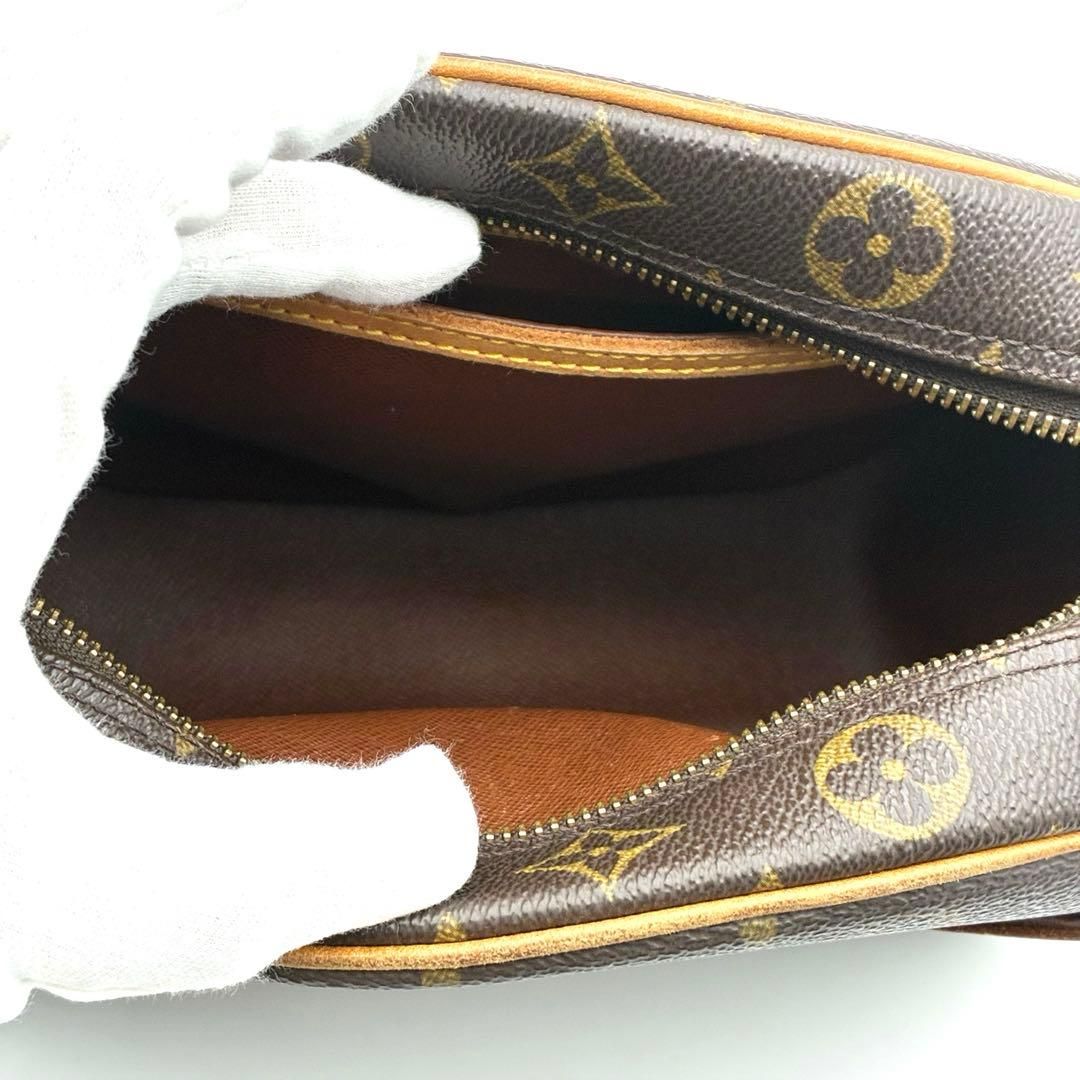 ルイヴィトン モノグラム ブロワ ショルダーバッグ 斜め掛け