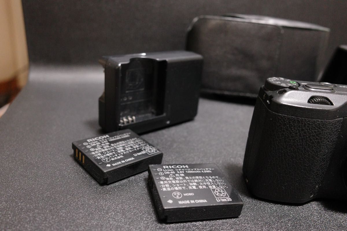 RICOH GR コンパクトデジタルカメラ 本体 初代 APS-C GR1 バッテリー