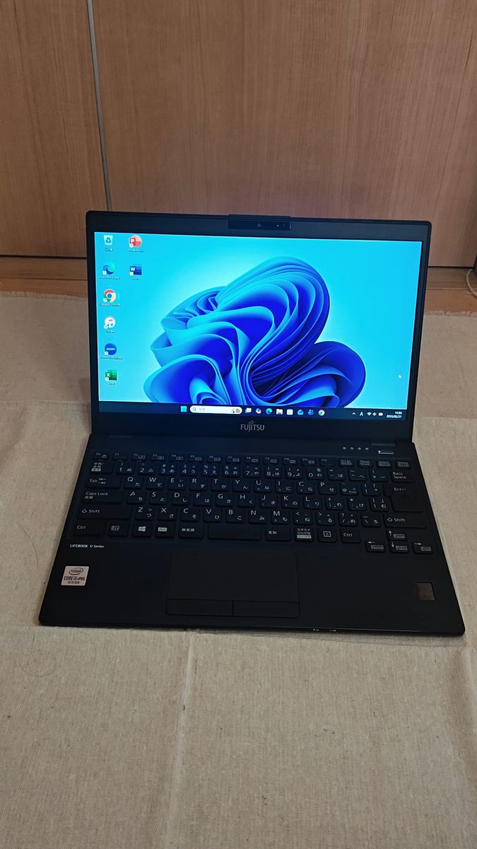 美品》超軽量777g/富士通LIFEBOOK U939/256GB/MS Office2024認証済