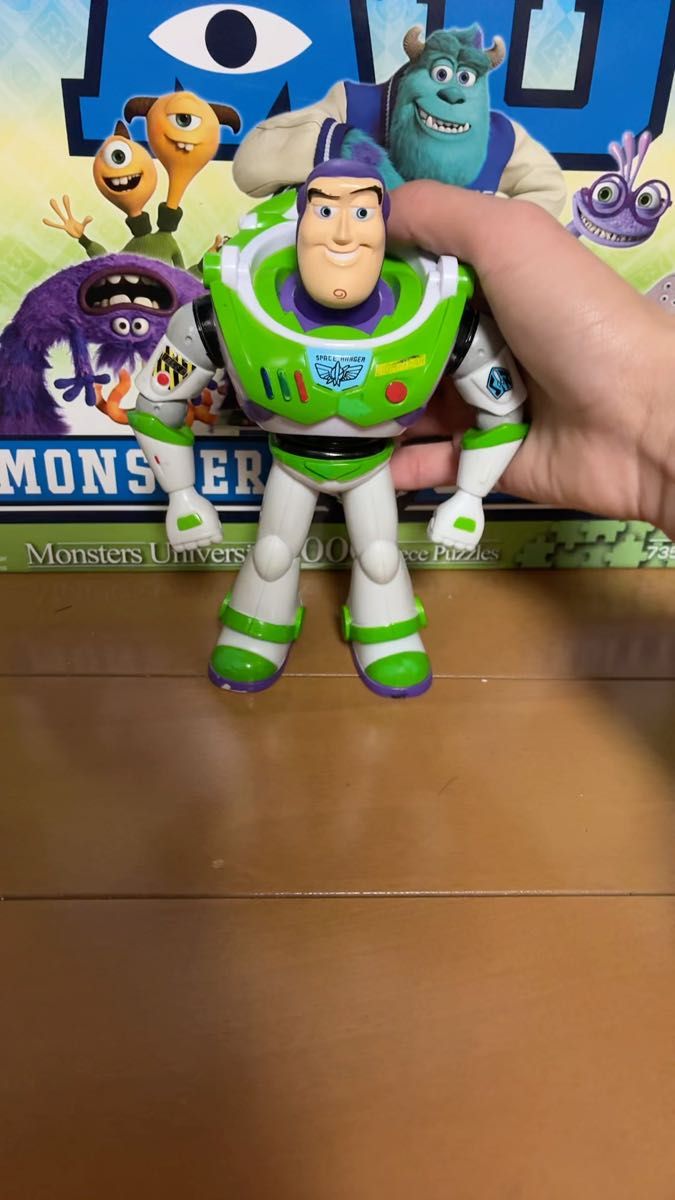 トイ・ストーリー AND BEYOND ラジオコントロール バズライトイヤー