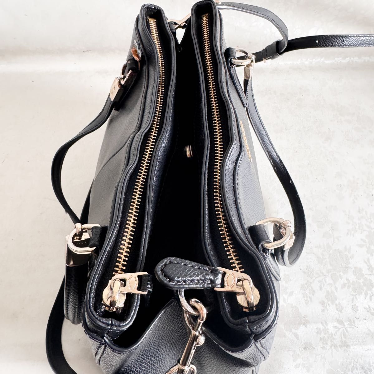 COACH コーチ 2way ショルダーバッグ オールレザー ブラック 大容量